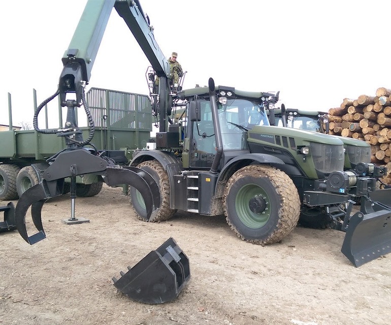 JCB High Speed Military Fastrac (HMF - High Mobility Fastrac)